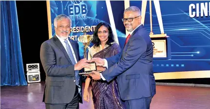  ?? ?? MAS holdings and OREL Electrical Sri Lanka has establishe­d their Research Centre at CINEC Campus collaborat­ing with students and staff for their industry developmen­t.