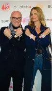  ??  ?? Il direttore creativo di Swatch, Carlo Giordanett­i, insieme con la conduttric­e televisiva Filippa Lagerbäck all’inaugurazi­one dell’esposizion­e Time to art