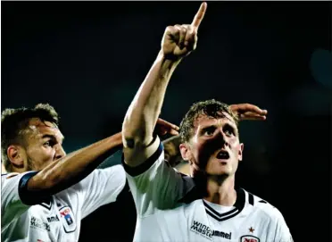  ?? FOTO: ANITA GRAVERSEN ?? Morten ’Duncan’ Rasmussen jubler efter et af sine 145 Superliga-mål. I Polen har der ikke vaeret grund til den store jubel.