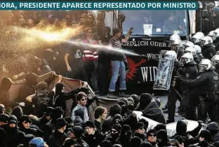  ??  ?? Protesto contra reunião dos líderes das principais economias do mundo, em Hamburgo, na Alemanha, acaba em confronto violento com a polícia