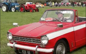  ??  ?? Larry Browne from Tagoat and his vintage Triumph.