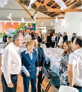  ?? FOTO CORTESÍA ?? Al encuentro también asistió la ministra de Interior, Alicia Arango, quien está al lado de Aurelio Iragorri.