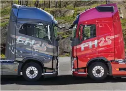  ??  ?? Volvo Trucks celebró en la IAA el 25º aniversari­o de su gama FH y lo hizo con una Serie Limitada y entregando la unidad 1.000.000.