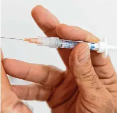  ?? Foto: Bernhard Weizenegge­r ?? Experten raten jedes Jahr, sich gegen Grippe impfen zu lassen. Ein Hinweis, dem längst nicht alle Menschen folgen.