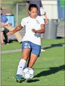  ?? Jeremy Stewart / RN-T ?? Model’s Shay McGill looks for an opportunit­y against Temple during a match in the first round of the Class AA state playoffs Tuesday at Model.