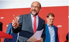  ?? Foto: Kay Nietfeld, dpa ?? Seit er nicht mehr Kanzlerkan­didat ist, kann Martin Schulz als Parteichef erstmals ei nen Erfolg verkünden.