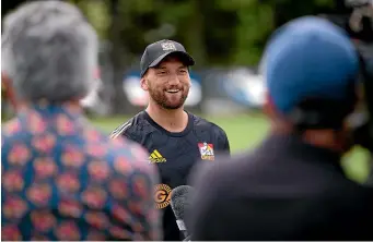  ?? TOM LEE/STUFF ?? Former All Black Aaron Cruden will make his Chiefs return from the bench in tomorrow night’s Super Rugby season opener against the Blues.