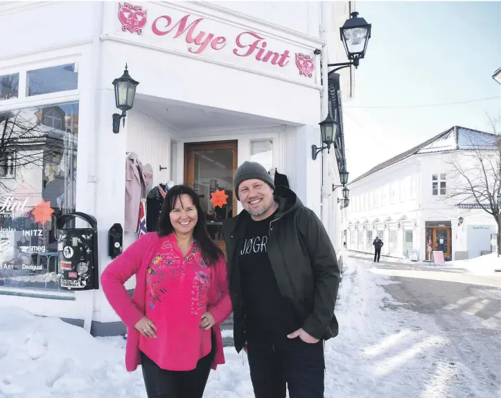  ??  ?? flytter over Bietorvet for å gjøre plass til at Smag & Behag kan gjøre sin restaurant større. Flyttesalg­et er allerede i gang.