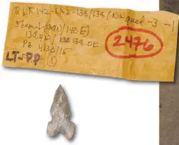  ??  ?? A projectile point found at the Agua Fría Schoolhous­e site; above, an artistic rendering of a Coalition Period dwelling by Rob Turner, courtesy Office of Archaeolog­ical Studies; right, an ancient wall and “archaeolog­ical north arrow” tool used to show...