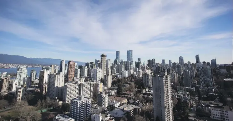  ?? DARRYL DYCK/THE CANADIAN PRESS ?? A new report by BMO Financial Group has found that homebuyers in Vancouver and the rest of B.C. are more concerned about the effect of rising interest rates. Some 51 per cent of B.C. homebuyers will do personal “stress tests” to see if they can pay...