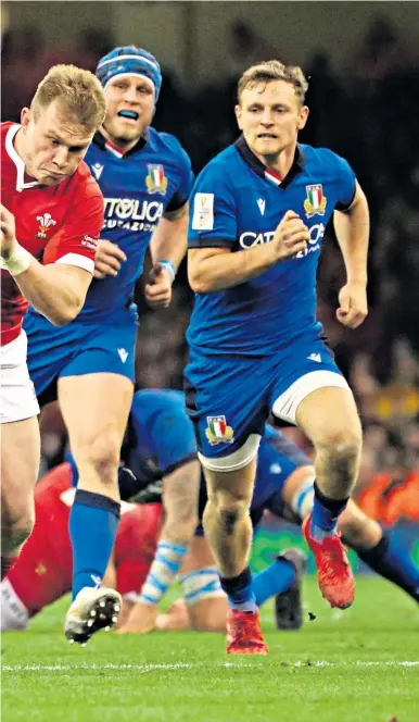 ??  ?? Big impact: Nick Tompkins posed a threat on his debut against Italy, earning him a start against Ireland today