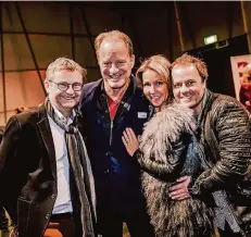  ?? RP-FOTOS (3): ANDREAS BRETZ ?? René Heinersdor­ff, Tom Gerhardt, Jeannine Burch und Dustin Semmelrogg­e (v.l.) sagen mit warmen Jacken der Kälte den Kampf an.