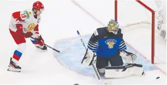  ?? CODIE MCLACHLAN/ GETTY IMAGES ?? Kari Piiroinen, who played with the Windsor Spitfires for two seasons, made 28 saves in Finland's 4-1 bronze-medal game win over Russia at the world juniors.