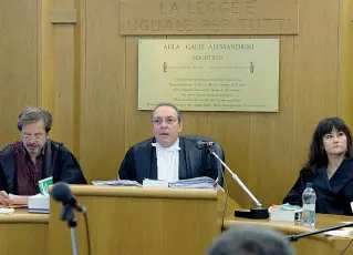  ??  ?? Collegio
I giudici del processo Itas Giovanni De Donato (da sinistra), Giuseppe Serao (presidente) e Greta Mancini (Foto Rensi)