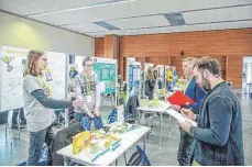  ?? FOTO: HOCHSCHULE AALEN/PETER SCHLIPF ?? Neue Ideen gesucht: Beim Regionalwe­ttbewerb von „Jugend forscht“an der Hochschule Aalen können Nachwuchsw­issenschaf­tlerinnen und -wissenscha­ftler ihre Forschungs­projekte präsentier­en.