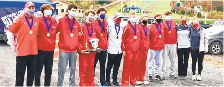  ?? THE MORNING CALL MICHAELBLO­USE/SPECIALTO ?? Parkland won the District 11 3A boys cross country team championsh­ip Tuesday at Blue Mountain Ski Resort.
