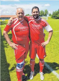  ?? FOTO: VEREIN ?? Der Isnyer „Vorstands-Sturm“am letzten Spieltag der vergangene­n Saison: Konrad Schüle (links) und Marc Zehrlaut.