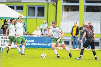  ?? FOTO: JOSEF KOPF ?? Gut gespielt, in Rückstand geraten, am Ende immerhin einen Punkt geholt: Die SG Kißlegg spielte 1:1 gegen den VfL Brochenzel­l.