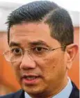  ?? Mohamed Azmin Ali ?? Ahli Lembaga Pengarah FELDA membuat keputusan dan meneliti mengenai perkara itu secara mendalam, justeru kerajaan tidak akan mencampuri keputusan yang dibuat”