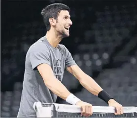  ?? FOTO: GETTY ?? Djokovic, en un entrenamie­nto en París-Bercy, donde hoy jugará contra Sousa (48º)