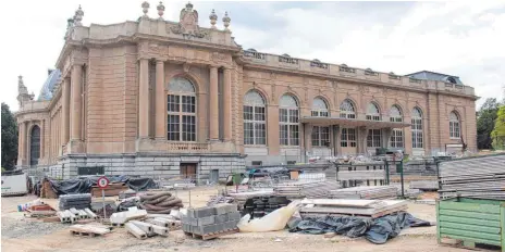  ?? FOTOS: DPA ?? Das Königliche Museum für Zentralafr­ika im Brüsseler Vorort Tervuren wird gerade renoviert.