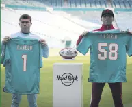  ??  ?? Turkish boxer Avni Yıldırım (R) and Mexico’s Canelo Alvarez at the Hard Rock Stadium, Miami, Florida, Feb. 22, 2021.