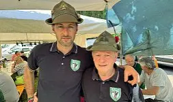  ?? ?? Uniti Giovanni Francesco Ganderle, 69 anni, e Stefano Barcarolo, 41. Entrambi sono iscritti al gruppo di Malo della sezione di Vicenza