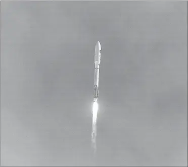  ?? [JOHN RAOUX/ THE ASSOCIATED PRESS] ?? A United Launch Alliance Atlas V rocket lifts off from Launch Complex 41 at the Cape Canaveral Air Force Station, Sunday, in Cape Canaveral, Fla.