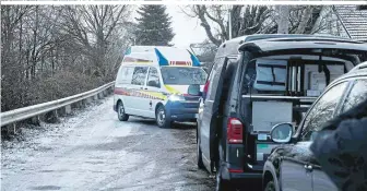  ?? ?? Gegen drei Uhr Früh wurde die Polizei zu einem Einfamilie­nhaus in Obernberg am Inn gerufen