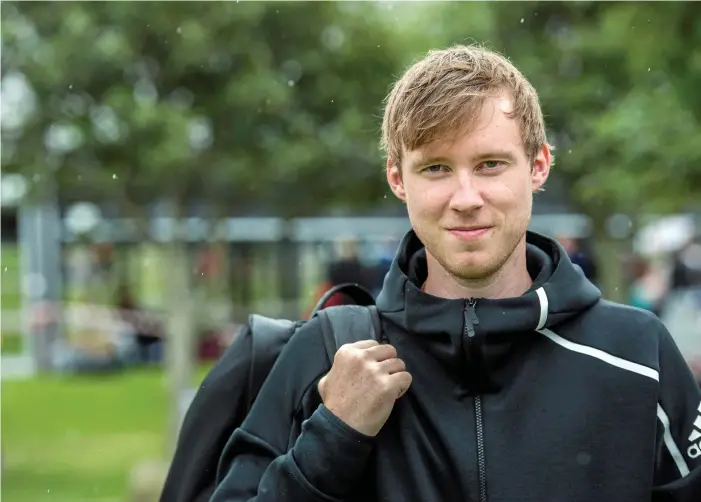  ?? BILD: JOHAN PERSSON ?? John Larsson, som tog paus från padeln på grund av en skada, deltar i mixed-sm i Padel senare i sommar.