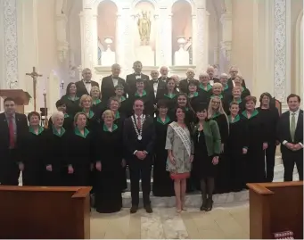  ??  ?? The Mayor of County Cork Cllr. Declan Hurley (centre) and Cllr John Paul O’Shea (left) met with the Duhallow Choral Society and the 2017 Chicago Rose Teresa Daly, from Kanturk (right of centre) before the choir performed in St Patrick’s Church in...