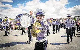  ?? (PHOTO BY KEVIN SCOTT / INM) ?? On the march: Unionist traditions have to be respected.