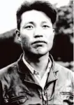  ?? U.S. Air Force 1953 ?? North Korean Air Force Lt. No Kum-Sok in 1953, the year he defected. He later changed his name to Kenneth Rowe.