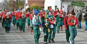  ?? ?? Die Handschuhm­acher der Kapelle Burgau.