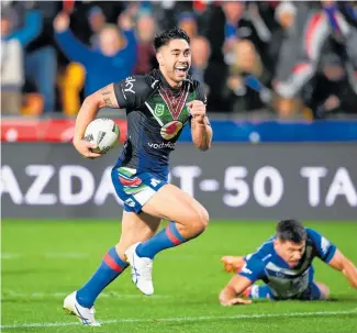  ?? Photo / Photosport ?? Shaun Johnson helped clinch victory for the Warriors with his late try.