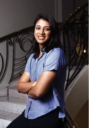  ??  ?? SMART PLAYER Smriti Mandhana knows how to stay focussed on the game