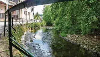  ?? Foto: Gerry Huberty ?? Die Renaturier­ung der Gander im Bereich der Avenue Frantz Clément und der Avenue des Bains wurde im vergangene­n Mai abgeschlos­sen.