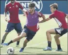  ?? Foto: efe ?? Abde regresó tras jugar con marruecos