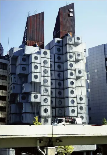  ?? ?? The Yomiuri Shimbun Nakagin Capsule Tower in Chuo Ward, Tokyo