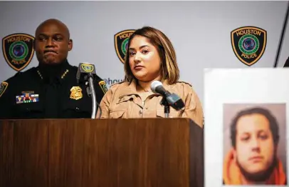  ?? Marie D. De Jesús / Staff photograph­er ?? Nadia Atkins, widow of Deputy Constable Kareem Atkins, speaks next to a photo of suspect Eddie Alberto Miller in Houston.