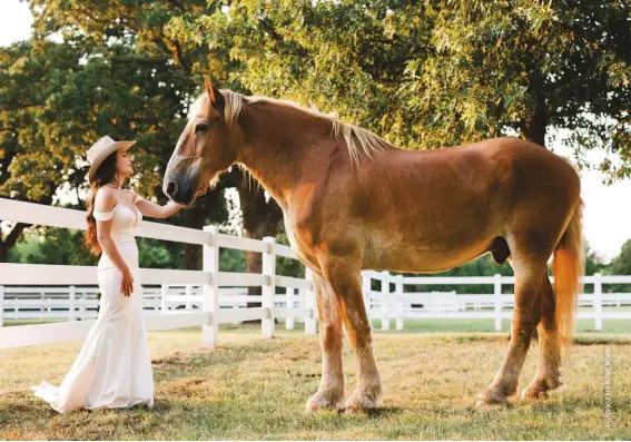  ??  ?? ABOVE: Karlee Boots (shown) adopted 22-year-old Hugo to live at her ranch, which is used as a wedding venue.
