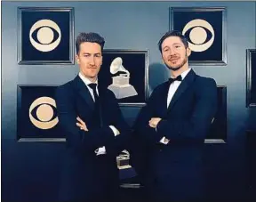  ??  ?? Lionel Hirlé (à gauche) et Gregory Ohrel (à droite) lors des Grammys.