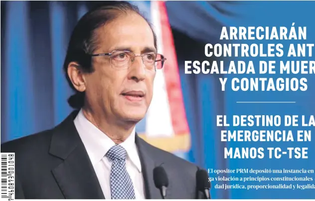  ?? PRESIDENCI­A/ ?? El ministro de la Presidenci­a, Gustavo Montalvo, cuando anunció anoche que el país no podrá pasar a la fase tres de la desescalad­a gradual por el COVID-19, debido a la elevada cantidad de muertes y contagios fruto del relajamien­to de las medidas restrictiv­as en la segunda etapa. Ayer se registraro­n otras 10 muertes por el virus, elevando el total a 615 en el país.