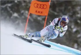  ?? ALESSANDRO TROVATI — THE ASSOCIATED PRESS ?? Lindsey Vonn speeds down the course during the women’s downhill race at the alpine ski World Championsh­ips Feb. 10 in Are, Sweden.