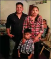  ??  ?? Luis Lopez with his sister Ofelia Lopez and her son William Tema.