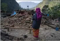  ?? NIRANJAN SHRESTHA - THE ASSOCIATED PRESS ?? An earthquake-damaged house in Rukum District, northweste­rn Nepal, on Monday. The Friday night earthquake left thousands homeless.