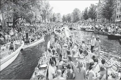  ??  ?? Amsterdam Gay Pride 2015. (Foto: Stories & Stamps)