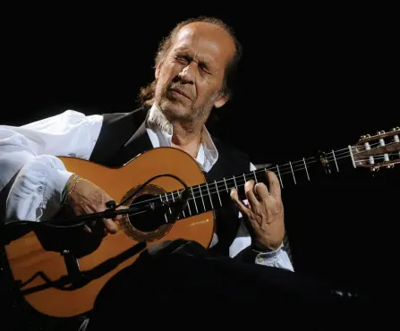  ?? — AFP file photo ?? Paco de Lucia performs on stage during the 37th Jazz Festival of Vitoria on July 20, 2013 in the northern Spanish Basque city of Vitoria.