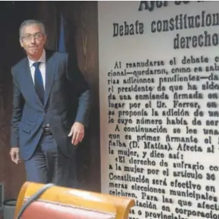  ?? ?? // ÁNGEL DE ANTONIO Pablo Hernández de Cos, ayer en la comisión de Presupuest­os