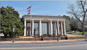  ?? Blake Silvers, File ?? Calhoun City Hall, 226 S. Wall St.